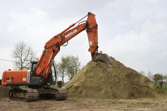 grondwerken bovijn machinepark